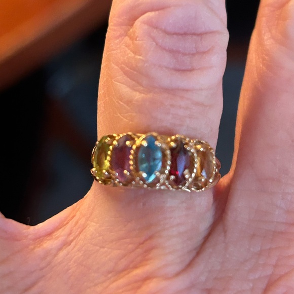 Genuine Peridot, Amethyst, Citrine,Topaz and Garnet in 10k gold ring - Picture 15 of 16